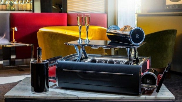 Rolls-Royce vende una caja de champán por 42.000 euros