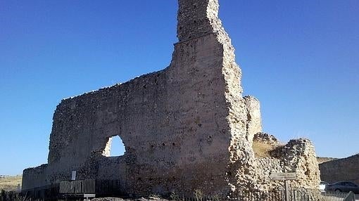 La iglesia de San Martín de Fuentidueña, en ruinas