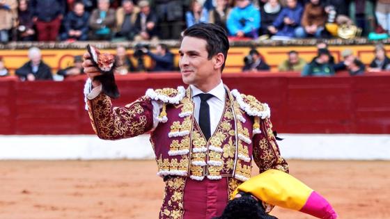 José María Manzanares, con la oreja que cortó al segundo toro