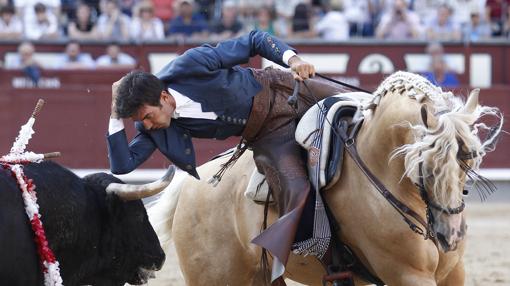 Sergio Galán se adorna con la suerte del teléfono