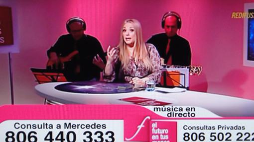 Músicos haciendo «música inaudible»