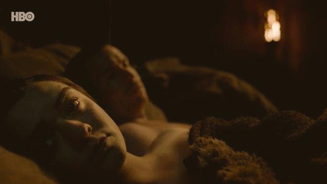 Arya y Gendry se entregan a la pasión en «Juego de Tronos»