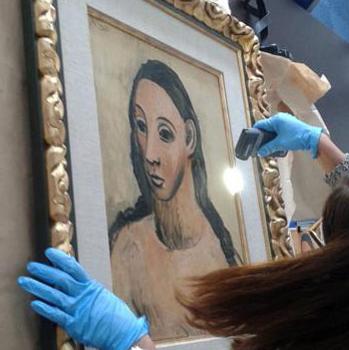 «Cabeza de mujer joven»