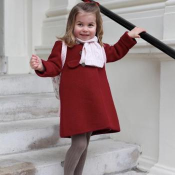 La Princesa Carlota con abrigo de Irulea