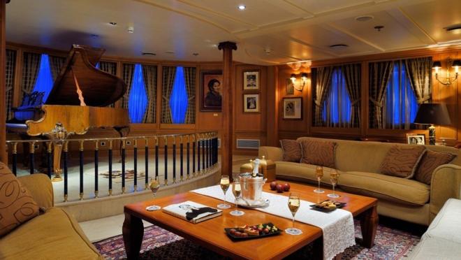 Sala de música del "Christina O"