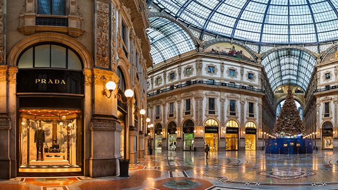 Sede de Prada en las Galerías Vittorio Emmanuele II de Milán