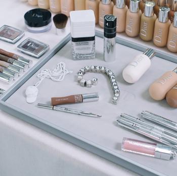 Algunos de los cosméticos de Dior utilizados para el maquillaje del desfile