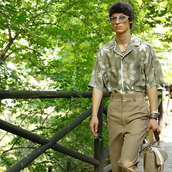 Las camisas hawaianas sí pero con cautela