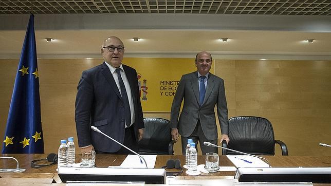 De Guindos y Sapin, esta tarde en Madrid tras la reunión mantenida en el Ministerio de Economía