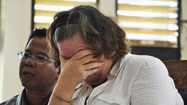 Una mujer británica es condenada a muerte en Indonesia por tráfico de drogas
