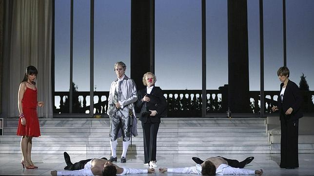 «Così fan tutte», amantes y amigos, todos a una