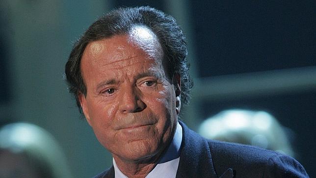 Julio Iglesias recibirá el récord Guiness al latino con más discos vendidos