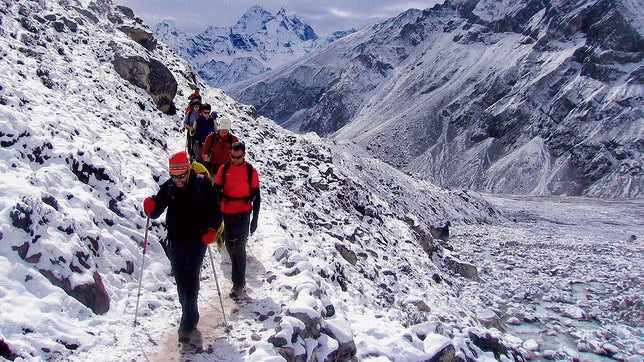 El Everest, como la Gran Vía en hora punta