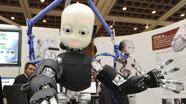 «Dudo que las máquinas lleguen a igualar en inteligencia a los humanos»