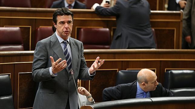 La reforma eléctrica incluye una subida de la luz del 3,2% a partir de agosto
