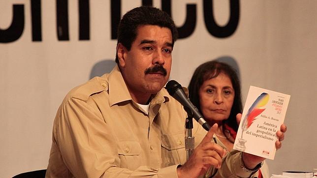 Maduro instaura un ministerio especializado para «difundir» su política