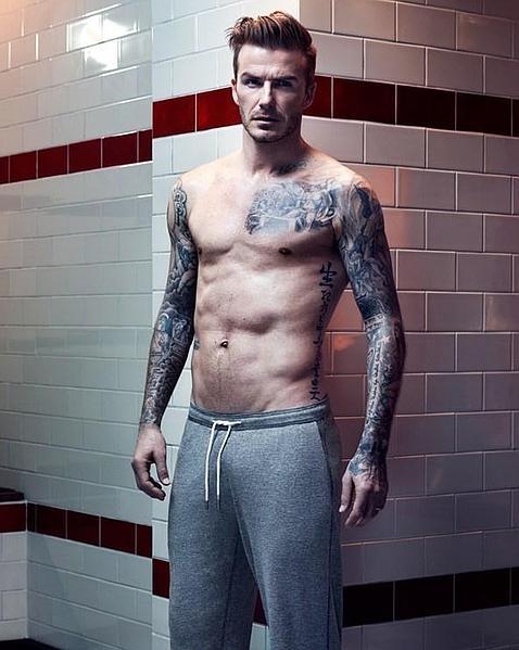 David Beckham posa igual de sexy que siempre con sus diseños para H&M