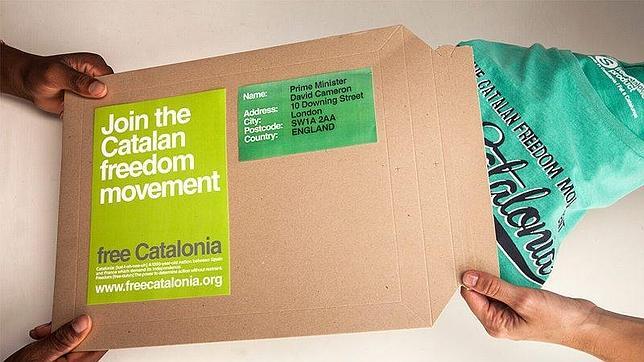 Camisetas independentistas para Cameron y Picardo en solidaridad con Gibraltar