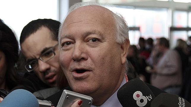 Moratinos, Elorza y Talegón reclaman adelantar las primarias en el PSOE
