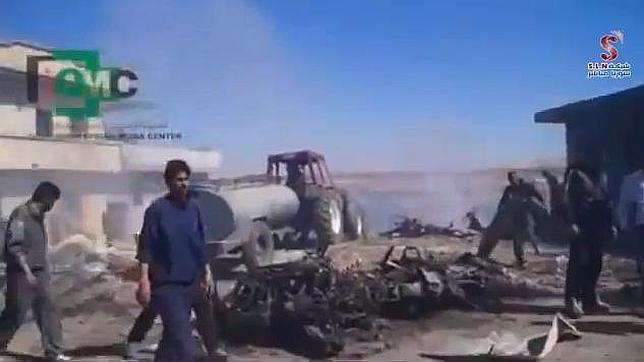 Un coche bomba mata a decenas de personas en las afueras de Damasco
