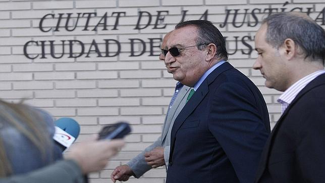 Carlos Fabra, condenado a cuatro años de cárcel por delitos contra la Hacienda Pública