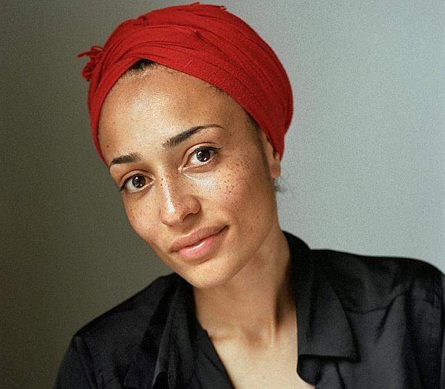 Zadie Smith: «Para ser un icono femenino tienes que estar muerta»