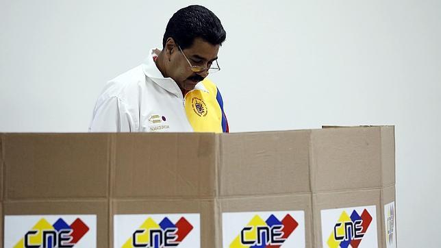 Nicolás Maduro anima a los venezolanos a votar para brindar «una victoria a Hugo Chávez»