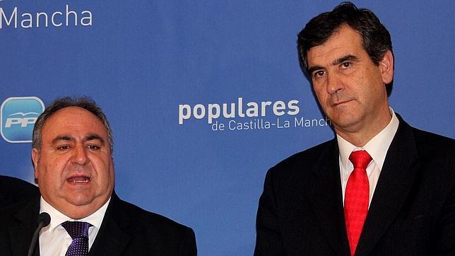 Vicente Tirado en la sede provincial del PP en Guadalajara