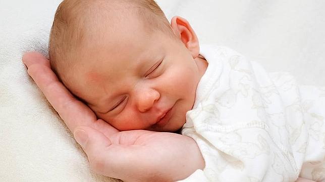 mi bebe de 5 meses no duerme en todo el dia