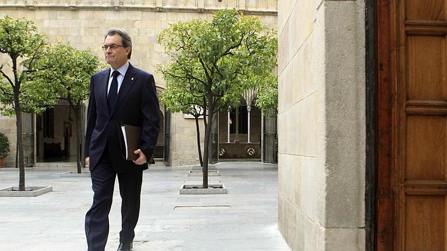 Artur Mas limita el diálogo con el Gobierno a negociar la consulta