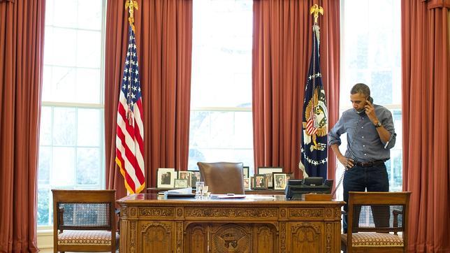 Obama pide a Putin que retire sus fuerzas y le advierte sobre un posible aislamiento