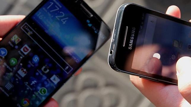 Cambio de hora 2014: ¿Por qué los teléfonos móviles la cambian automáticamente?