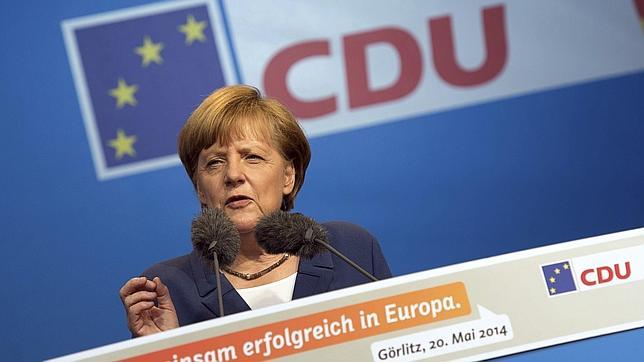 La canciller Ángela Merkel participa en un acto electoral de su partido La Unión Cristianodemócrata (CDU) con motivo de las elecciones euroepas el pasado martes