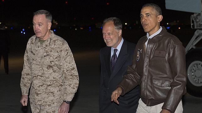 Obama visita Afganistán por sorpresa en pleno proceso electoral, pero no se reunirá con Karzai