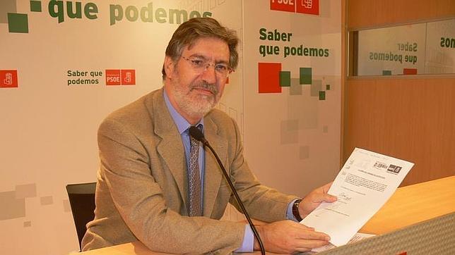 José Antonio Pérez Tapias se presentará a la Secretaría General del PSOE