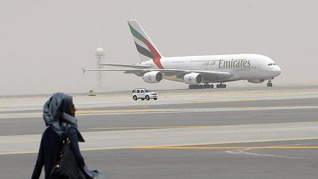 Dubai Condena A Un Britanico A Seis Meses De Carcel Por Tocar El Trasero A Una Azafata De Emirates