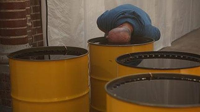 Los espectadores podrán meter la cabeza en bidones llenos de agua para seguir el espectáculo