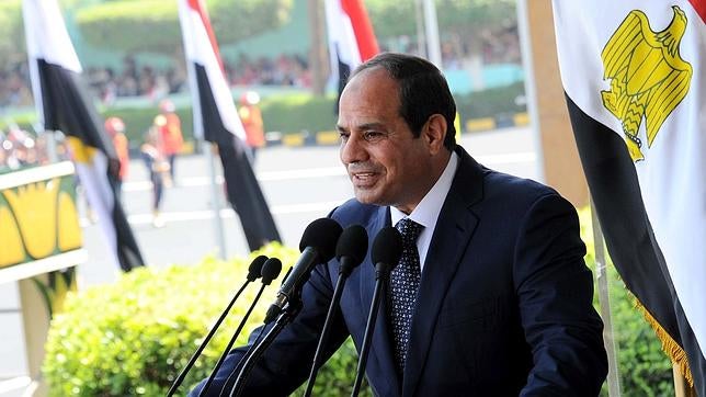 Al Sisi donará a Egipto la mitad de su sueldo y su riqueza