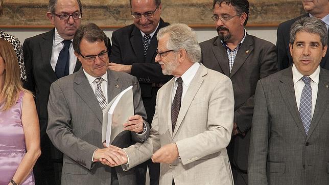 Un exvicepresidente del Constitucional, al servicio de la independencia catalana