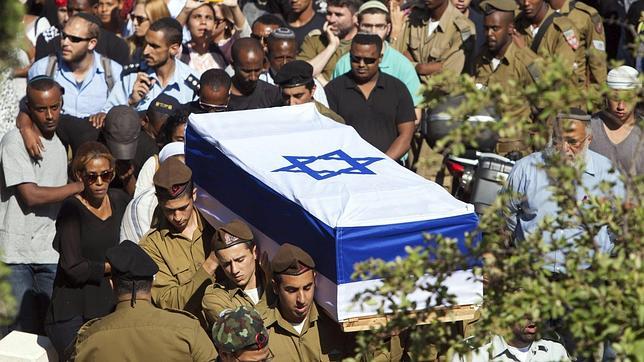 El aumento de las bajas acelera los contactos para un alto el fuego en Gaza