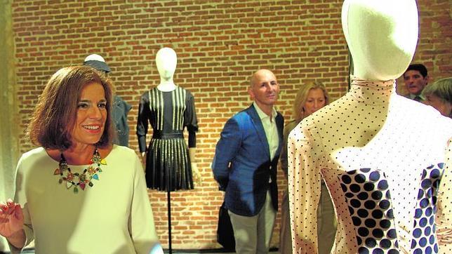 Ana Botella, en una visita al centro cultural Conde-Duque