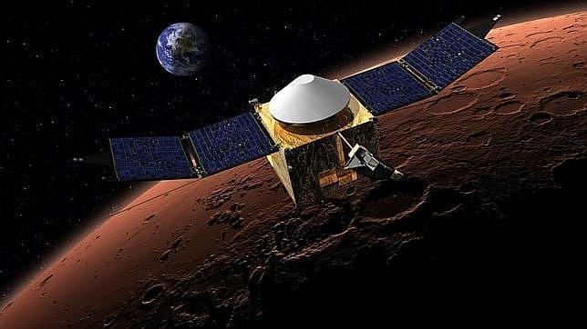 Recreación de la sonda Maven en órbita sobre Marte