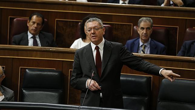 Alberto Ruiz-Gallardón durante la sesion de control al gobierno el 19 de septiembre de 2014