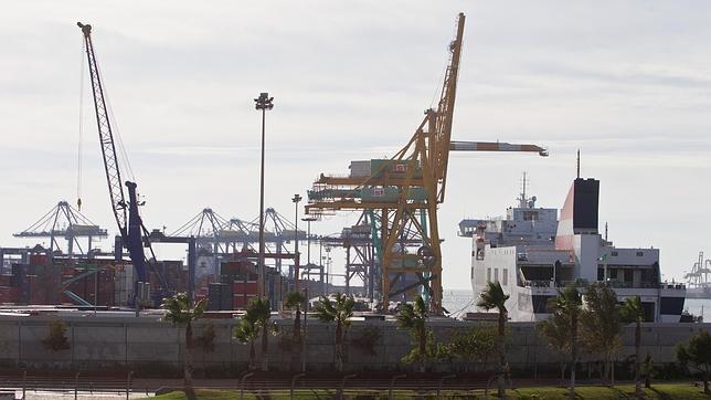 Imagen de las instalaciones del puerto de Valencia