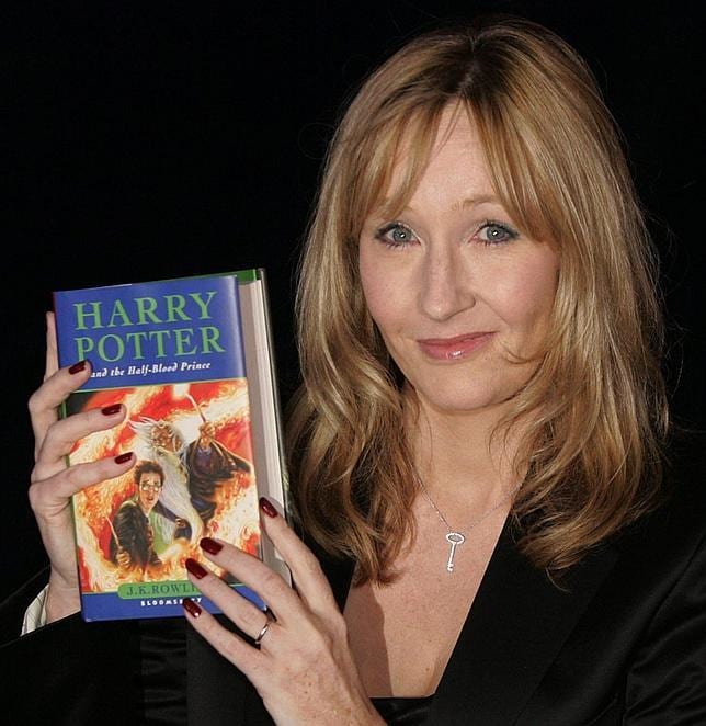 J. K. Rowling desgrana los entresijos de Harry Potter en Navidad