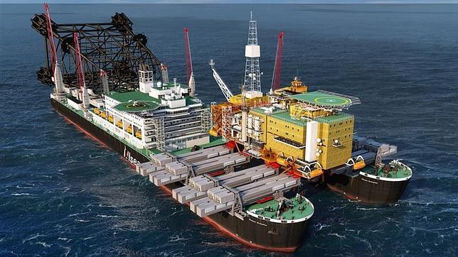 El «Pieter Schelte», idead para montar y desmontar plataformas petrolíferas