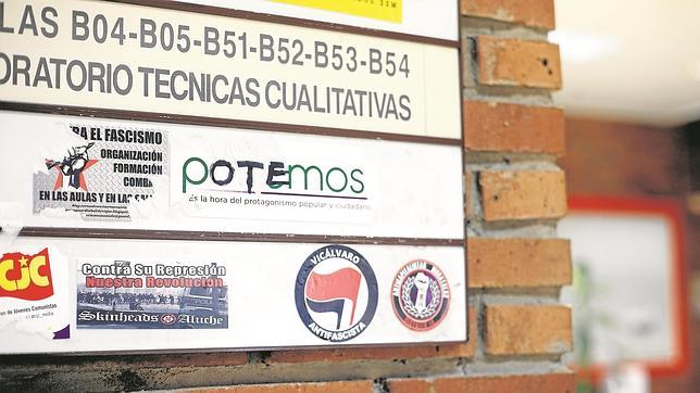 Carteles de la facultad de Ciencias Políticas y Sociología de la Universidad Complutense