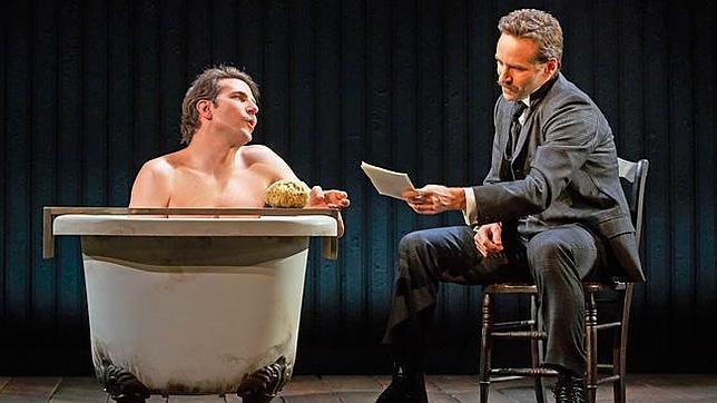 Bradley Cooper, en la obra de teatro «Elephant Man»