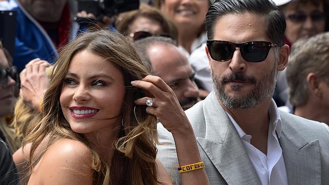 La actriz colombiana Sofía Vergara y el actor estadounidense Joe Magnganiello