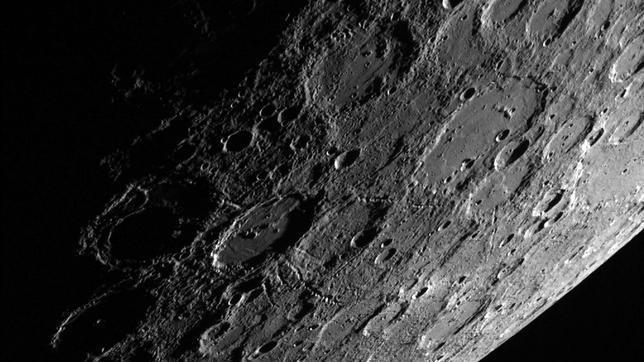 Vista del planeta Mercurio desde la nave espacial «Messenger»